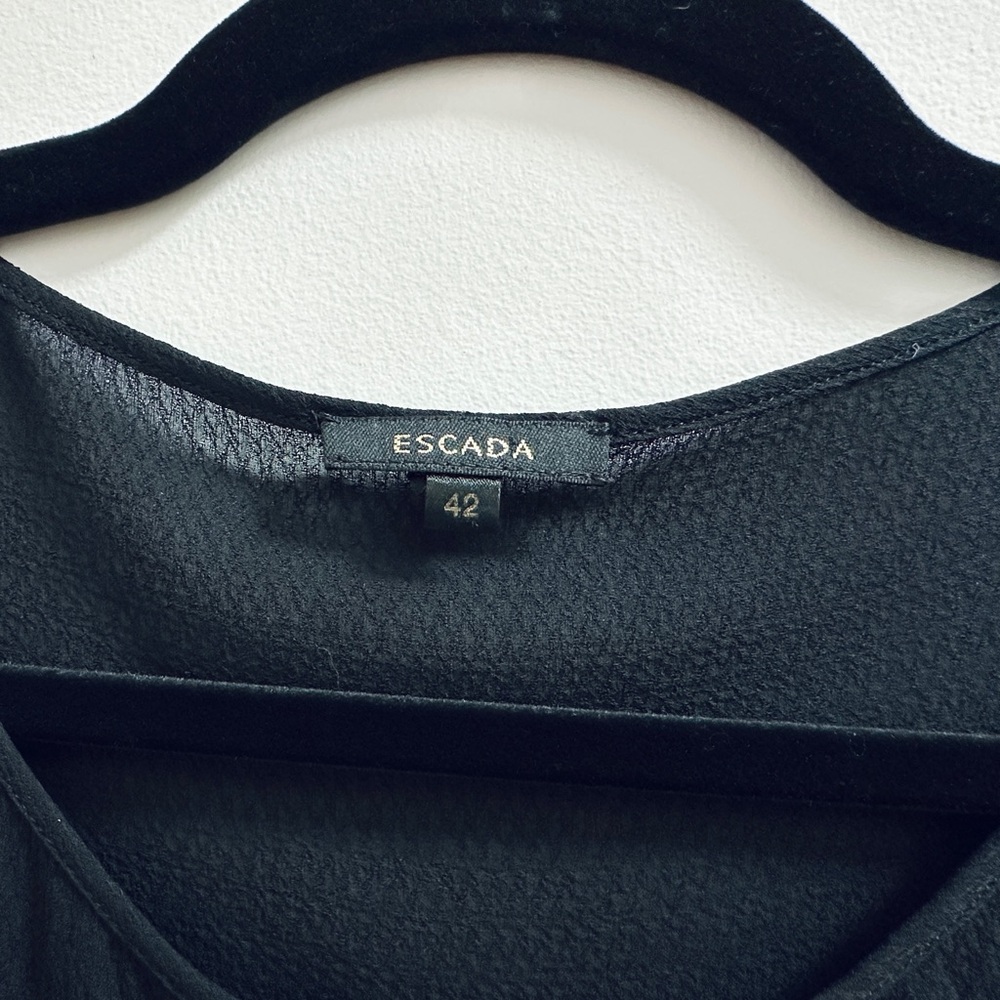 Escada Vintage Black Silk Sleeveless Top with button details - Picture 8 of 11